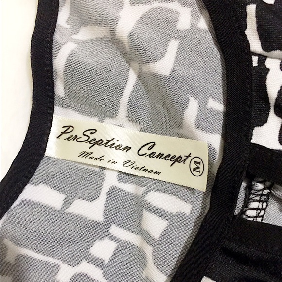 Black & White Geometric Designs Stretchy Top (NWT) - Picture 6 of 6